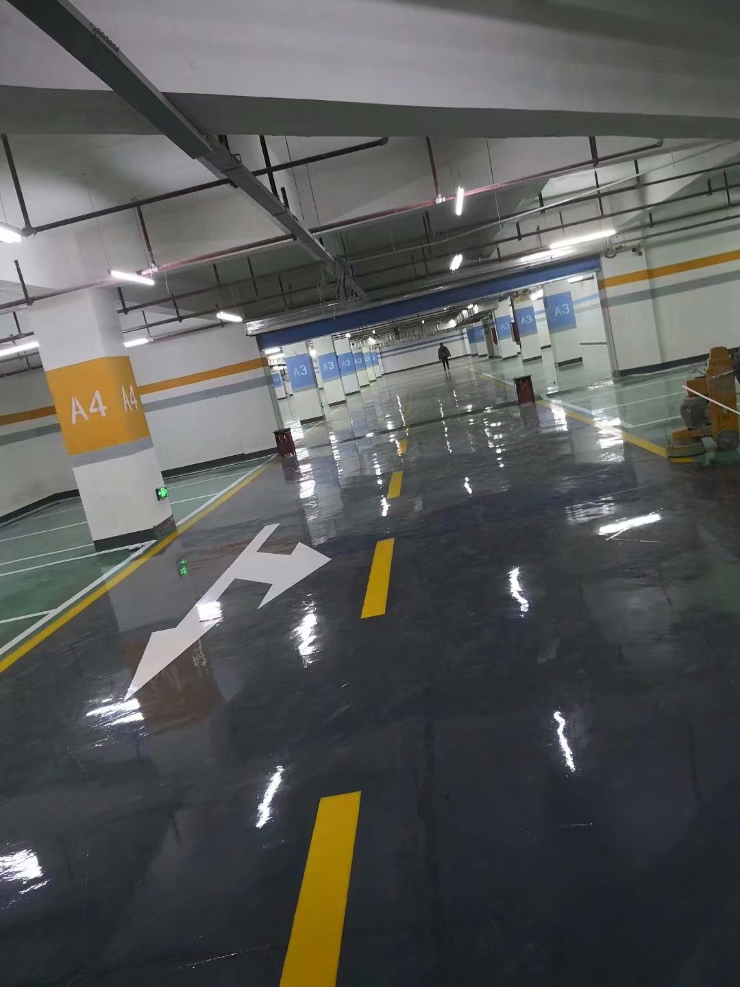 淺析室內(nèi)環(huán)氧地坪和室外地坪的區(qū)別