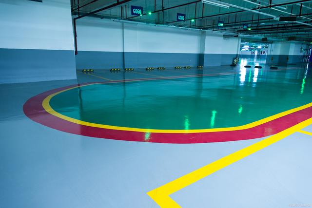 環(huán)氧地坪漆施工前注意事項(xiàng)