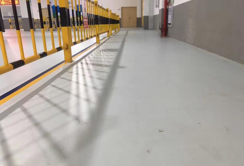 聚氨酯超耐磨地坪怎么避免滾筒印