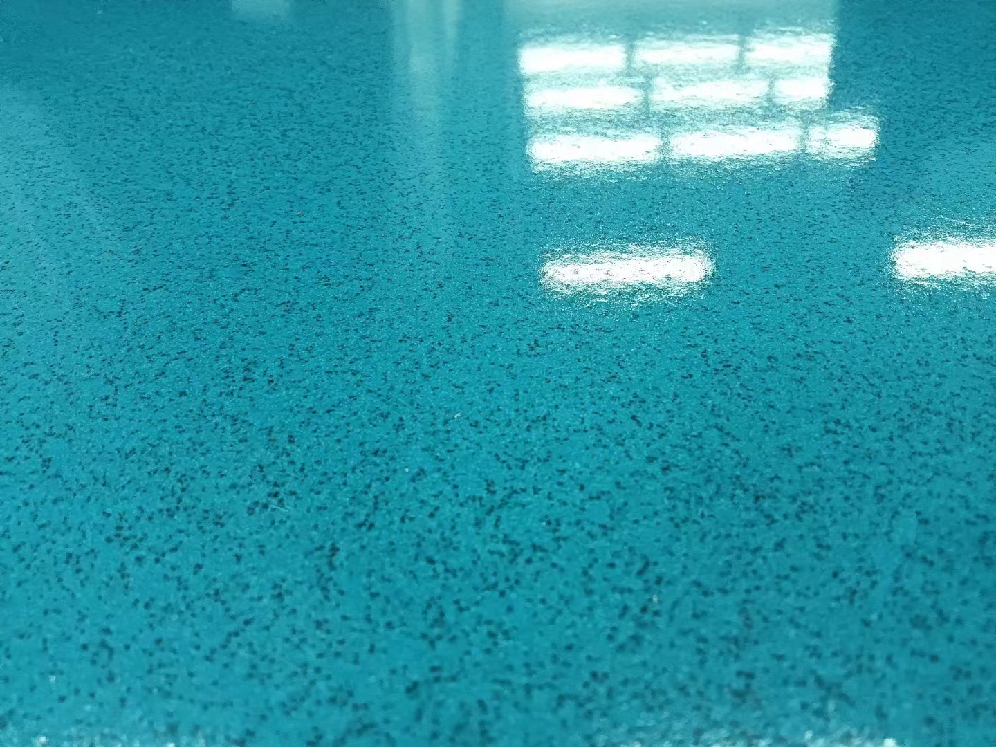 環(huán)氧彩砂壓砂地坪施工工藝