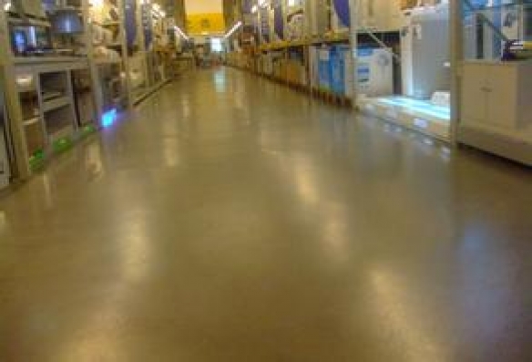 環(huán)氧金剛砂耐磨地坪工藝