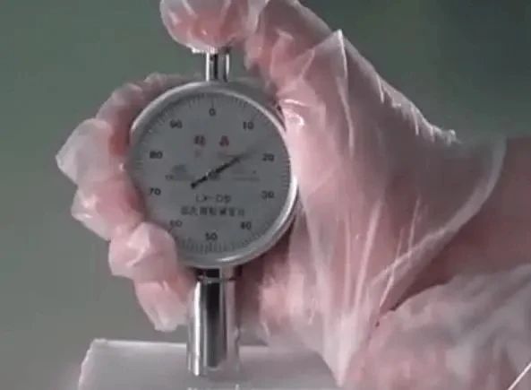 環(huán)氧地坪硬度檢測(cè)3 環(huán)氧地坪硬度檢測(cè)3